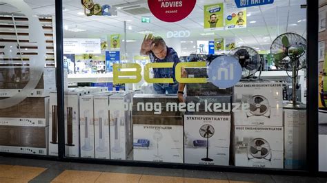 BCC houdt uitverkoop in winkels en sluit webshop